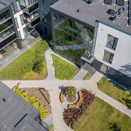 Modern Close To The - Terrace, Free Parking, Restaurants Close Διαμέρισμα *